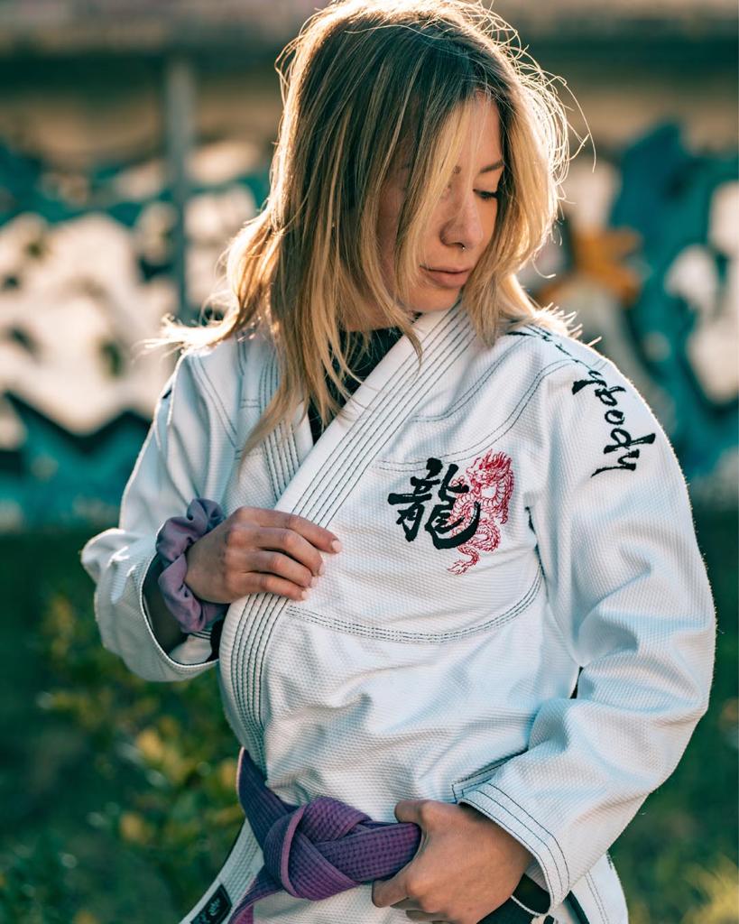 Kimono BJJ Gris  Comprar Kimono Jiu Jitsu Gris Fightbrand